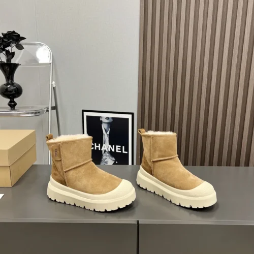 UGG Snow Boots Style 0431