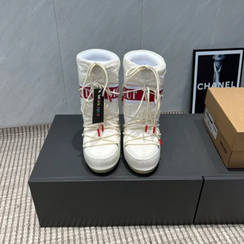 UGG Snow Boots Style 0441