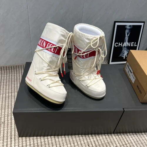 UGG Snow Boots Style 0441