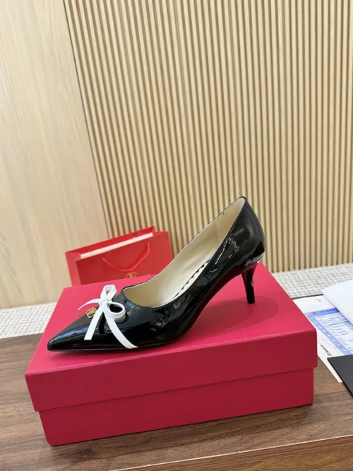 Valentino Sneakers Style 0029