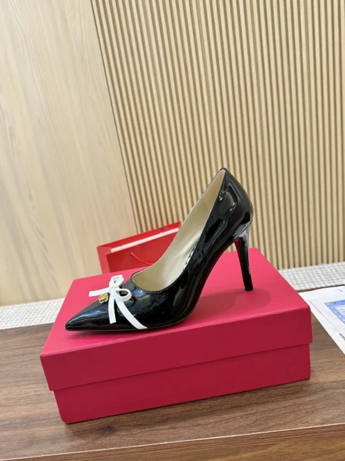 Valentino Sneakers Style 0029