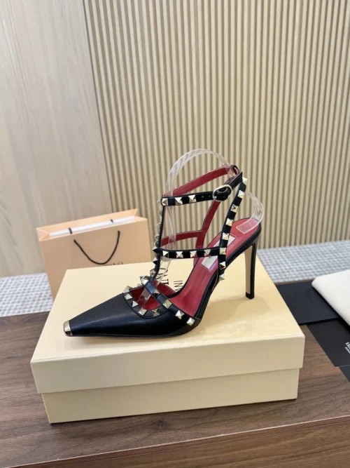 Valentino Sandals Style 0033