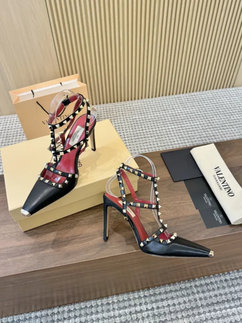 Valentino Sandals Style 0033