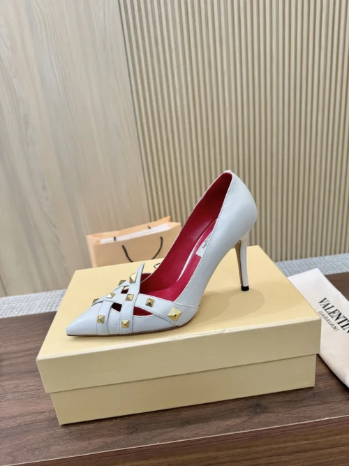 Valentino Sneakers Style 0041