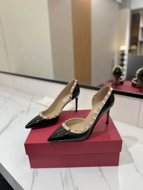 Valentino Sneakers Style 0043