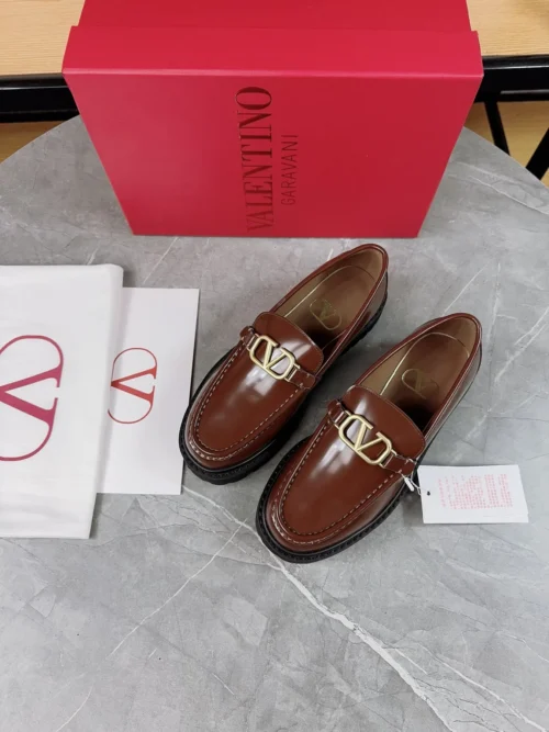 Valentino Roman Stud Loafers Style 0051