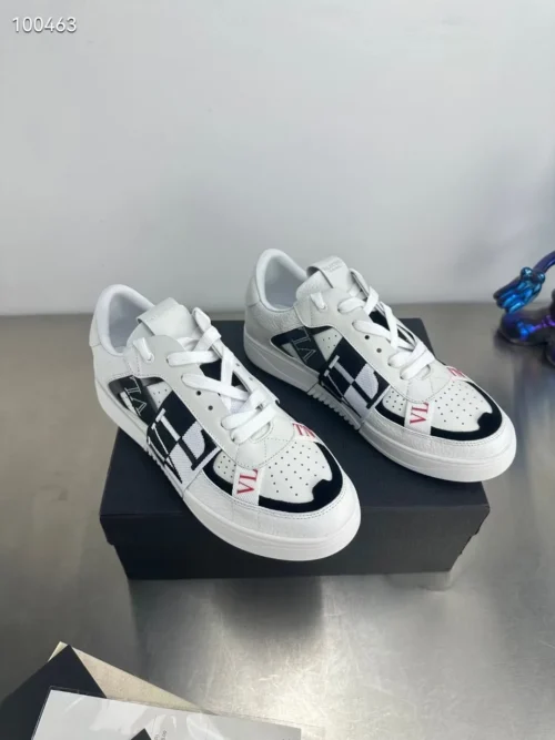 Valentino Leather Sneakers Style 0061