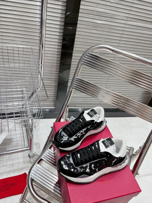 Valentino Lacerunner Mesh Sneakers Style 0063