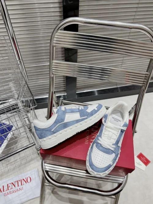 Valentino Sneakers Style 0067